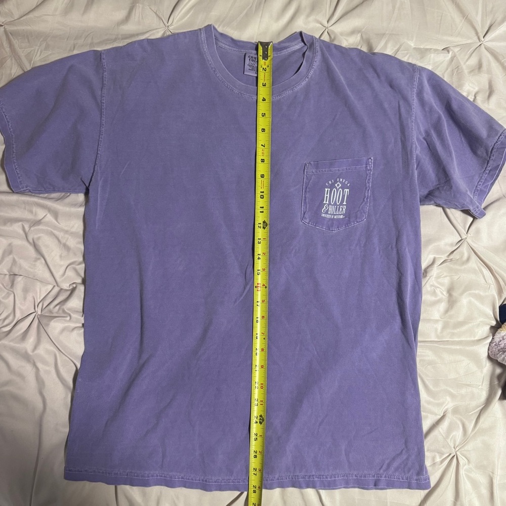 Comfort Colors Vintage-Style Washed Purple “Hoot & Holler” Short Sleeve T-Shirt - Picture 7 of 7